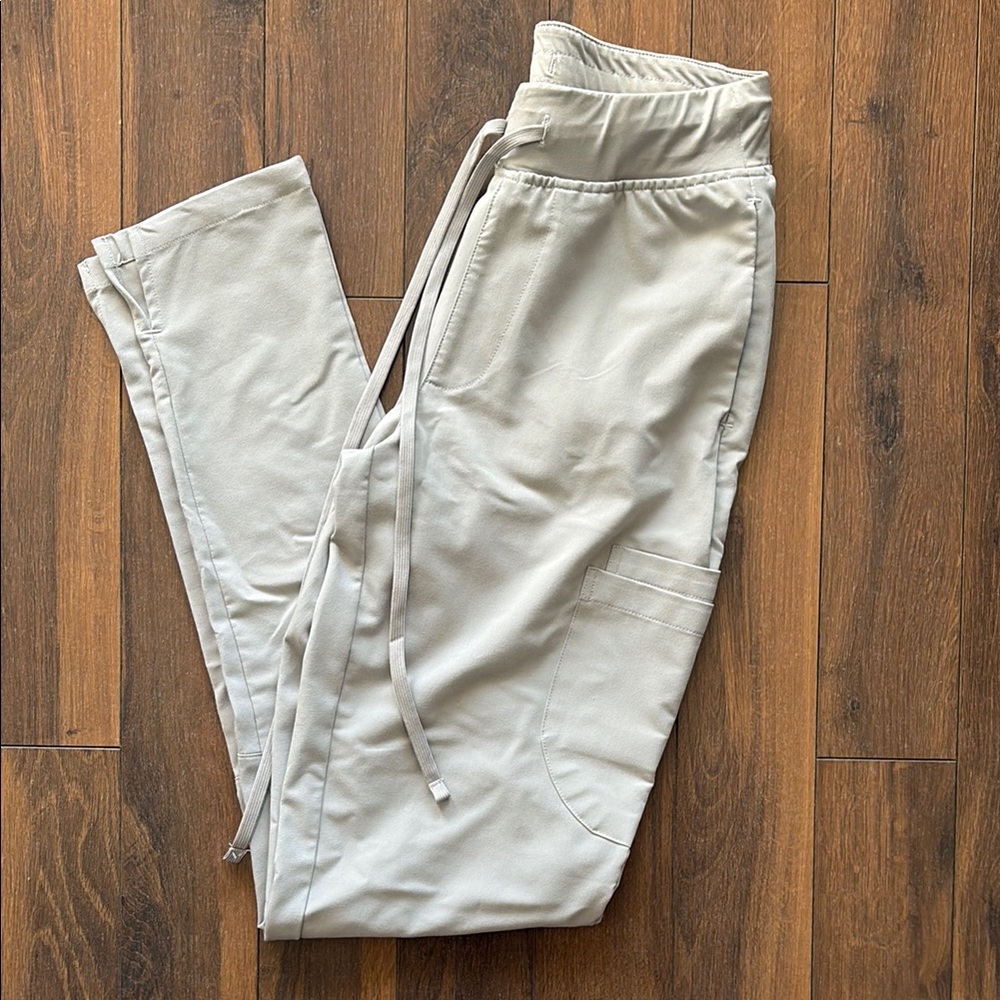 Scrub pants